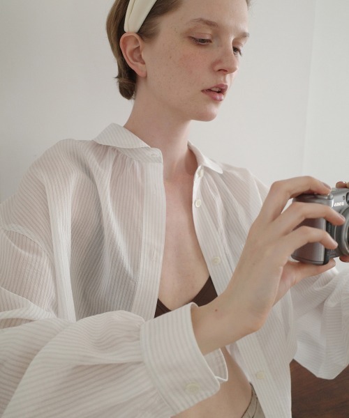 clor(クロル)の「OVERFIT STRIPE SHIRT(シャツ/ブラウス・レディース・ホワイト/ライトブルー・S/M)」の20枚目の写真