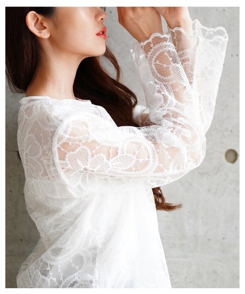 Sawa a la mode(サワアラモード)の「花柄レースレイヤードカットソー(Tシャツ/カットソー・レディース・ホワイト/ブラック・FREE)」の7枚目の写真