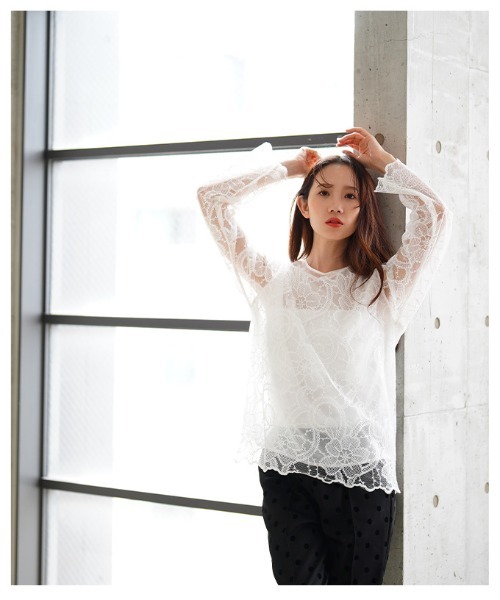 Sawa a la mode(サワアラモード)の「花柄レースレイヤードカットソー(Tシャツ/カットソー・レディース・ホワイト/ブラック・FREE)」の12枚目の写真