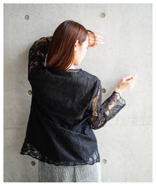 Sawa a la mode(サワアラモード)の「花柄レースレイヤードカットソー(Tシャツ/カットソー・レディース・ホワイト/ブラック・FREE)」の15枚目の写真