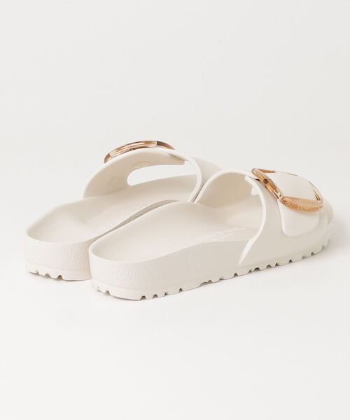 BIRKENSTOCK(ビルケンシュトック)の「ビルケンシュトック BIRKENSTOCK Madrid Big Buckle EVA Eggshell(サンダル・レディース・ホワイト・24.0cm/24.5cm/25.0cm/26.0cm/23.0cm)」の2枚目の写真