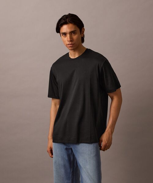 Calvin Klein(カルバン・クライン)の「【ユニセックス】ショートスリーブ クルーネックTシャツ(Tシャツ/カットソー・メンズ・ホワイト/ブラック・L/M/S/XS)」の2枚目の写真