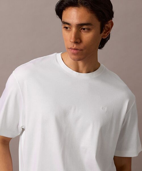 Calvin Klein(カルバン・クライン)の「【ユニセックス】ショートスリーブ クルーネックTシャツ(Tシャツ/カットソー・メンズ・ホワイト/ブラック・L/M/S/XS)」の3枚目の写真