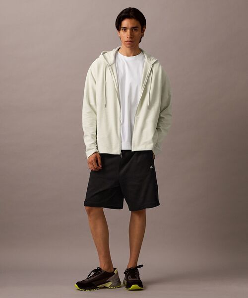 Calvin Klein(カルバン・クライン)の「【ユニセックス】ショートスリーブ クルーネックTシャツ(Tシャツ/カットソー・メンズ・ホワイト/ブラック・L/M/S/XS)」の7枚目の写真