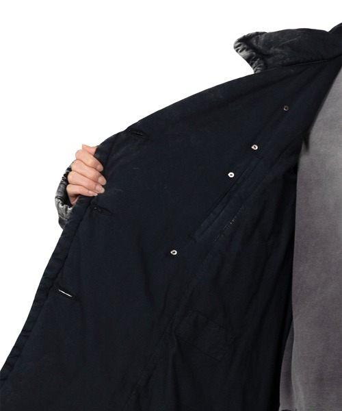 Maison MIHARA YASUHIRO(メゾンミハラヤスヒロ)の「Puffer Trench Coat(トレンチコート・レディース・ブラック/ベージュ・40/36/38)」の11枚目の写真