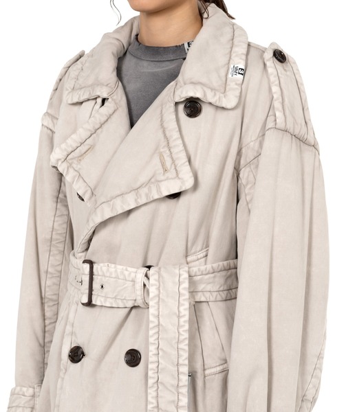 Maison MIHARA YASUHIRO(メゾンミハラヤスヒロ)の「Puffer Trench Coat(トレンチコート・レディース・ブラック/ベージュ・40/36/38)」の18枚目の写真