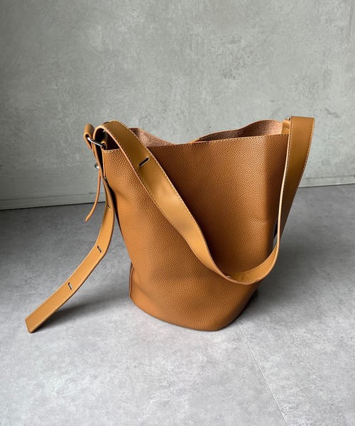 DouDou（ドゥドゥ）の「ショルダーバッグ（ショルダーバッグ・レディース・ブラック/グレイッシュベージュ/キャメル・FREE）」の21枚目の写真