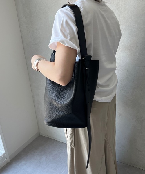 DouDou（ドゥドゥ）の「ショルダーバッグ（ショルダーバッグ・レディース・ブラック/グレイッシュベージュ/キャメル・FREE）」の15枚目の写真