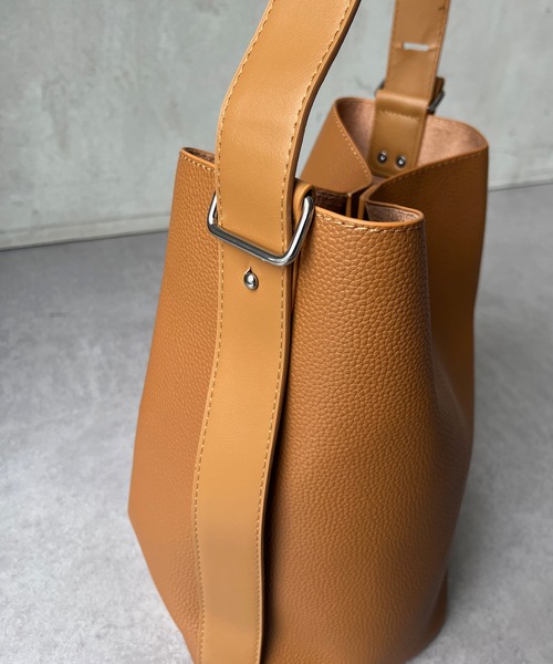 DouDou（ドゥドゥ）の「ショルダーバッグ（ショルダーバッグ・レディース・ブラック/グレイッシュベージュ/キャメル・FREE）」の19枚目の写真