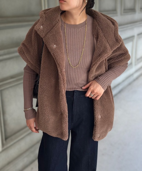 Emma Taylor（エマテイラー）の「スタンドフーディ―ファーポンチョ