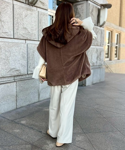 スタンドフーディ―ファーポンチョ Emma Taylor│STYLEDOOR スタイルドア