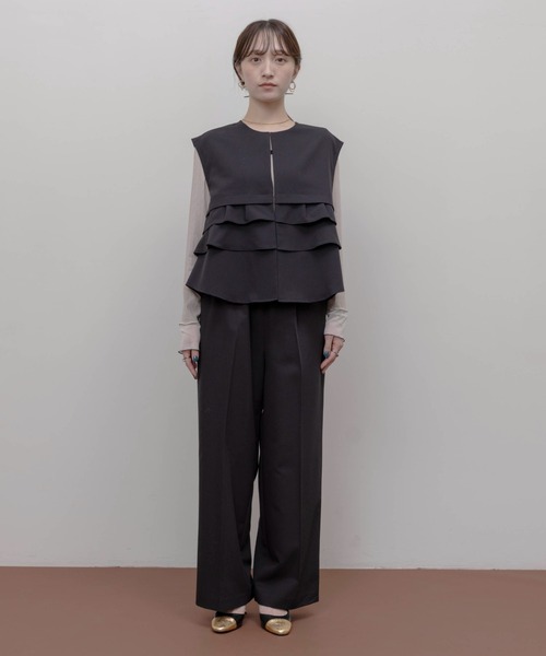 エイミーロウ　セットアップ上下セット ティアードミニフリル ジレ&パンツ セットアップ（セットアップ