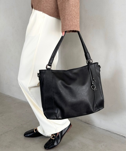 MYMOOD.(マイムード)の「【A4収納可能/通勤/通学】PU2WAYショルダーバッグ トートバッグ(ショルダーバッグ・レディース・ブラウン/ブラック・FREE)」の2枚目の写真