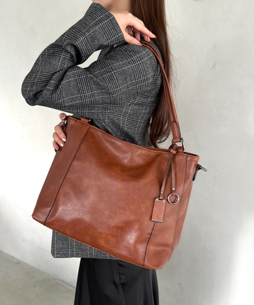 MYMOOD.(マイムード)の「【A4収納可能/通勤/通学】PU2WAYショルダーバッグ トートバッグ(ショルダーバッグ・レディース・ブラウン/ブラック・FREE)」の16枚目の写真