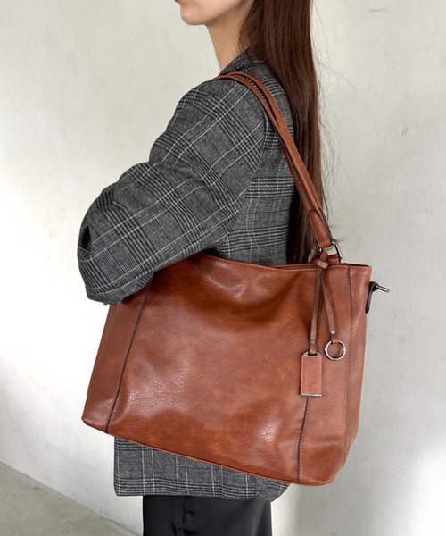 MYMOOD.(マイムード)の「【A4収納可能/通勤/通学】PU2WAYショルダーバッグ トートバッグ(ショルダーバッグ・レディース・ブラウン/ブラック・FREE)」の17枚目の写真