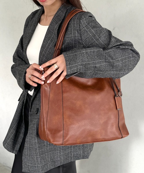 MYMOOD.(マイムード)の「【A4収納可能/通勤/通学】PU2WAYショルダーバッグ トートバッグ(ショルダーバッグ・レディース・ブラウン/ブラック・FREE)」の19枚目の写真