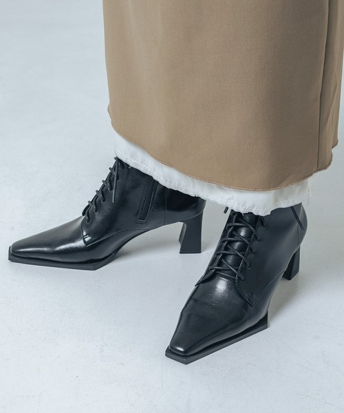 EVOL（イーボル）の「【S-LLサイズ展開・クッション入り】6cmレースアップショートブーツ BZ23838（ブーツ・レディース・シルバーグレー/ブラウン/ブラック・LL/S/M/L）」の4枚目の写真