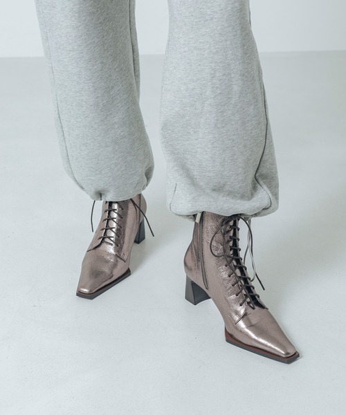 EVOL（イーボル）の「【S-LLサイズ展開・クッション入り】6cmレースアップショートブーツ BZ23838（ブーツ・レディース・シルバーグレー/ブラウン/ブラック・LL/S/M/L）」の9枚目の写真