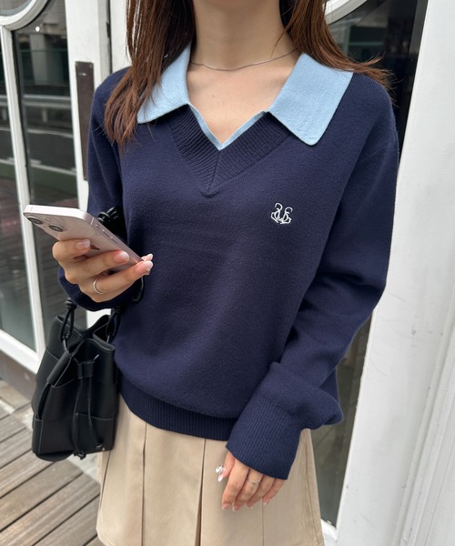 solleim（ソルレム）の「ワンポイント刺繍レイヤード襟付きポロニット