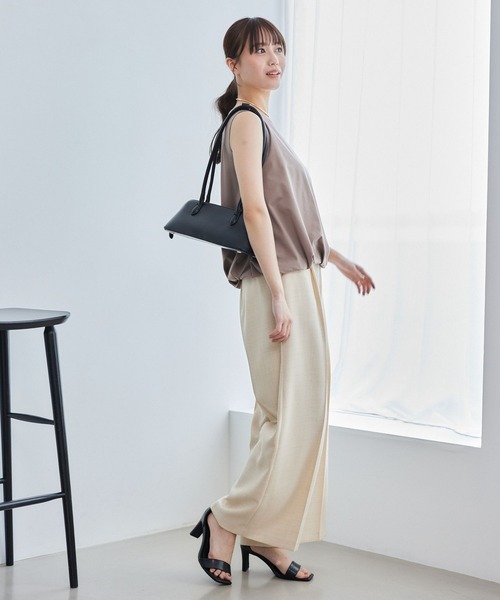 Andemiu(アンデミュウ)の「カットバルーンノースリーブ579074(Tシャツ/カットソー・レディース・モカ/オフホワイト/ブラック・FREE)」の21枚目の写真