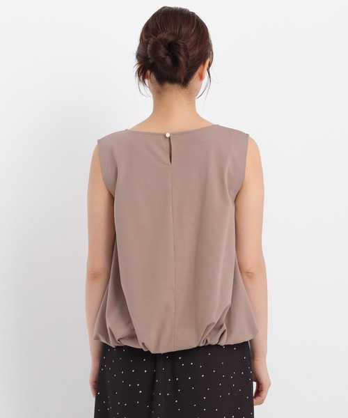 Andemiu(アンデミュウ)の「カットバルーンノースリーブ579074(Tシャツ/カットソー・レディース・モカ/オフホワイト/ブラック・FREE)」の13枚目の写真