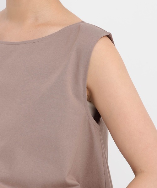 Andemiu(アンデミュウ)の「カットバルーンノースリーブ579074(Tシャツ/カットソー・レディース・モカ/オフホワイト/ブラック・FREE)」の11枚目の写真