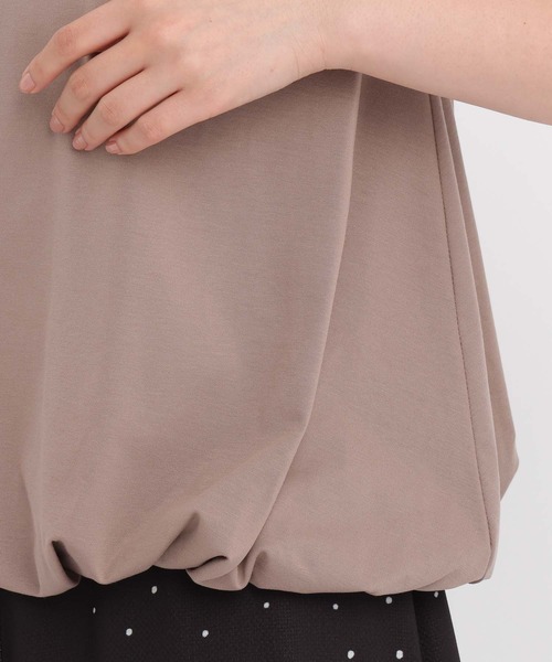 Andemiu(アンデミュウ)の「カットバルーンノースリーブ579074(Tシャツ/カットソー・レディース・モカ/オフホワイト/ブラック・FREE)」の10枚目の写真