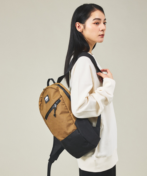 Flowfold(フローフォールド)の「【Flowfold/フローフォールド】BACKPACK /バックパック/10L/(バックパック/リュック・メンズ・ホワイト/ダークベージュ/パープル/ブラック・フリー)」の3枚目の写真