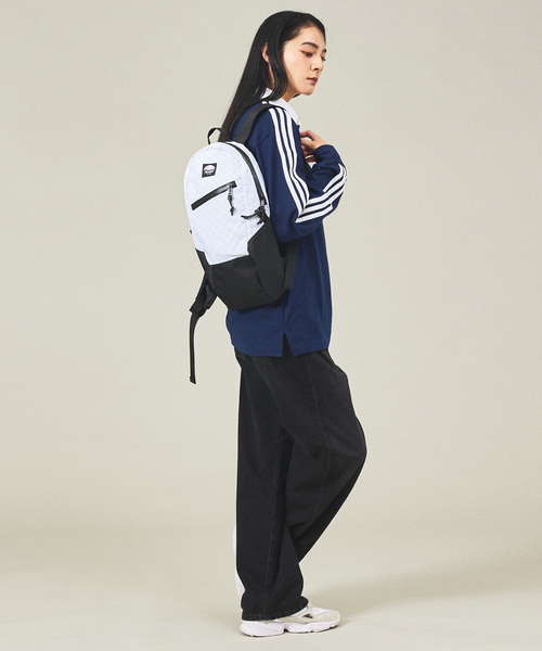 Flowfold(フローフォールド)の「【Flowfold/フローフォールド】BACKPACK /バックパック/10L/(バックパック/リュック・メンズ・ホワイト/ダークベージュ/パープル/ブラック・フリー)」の13枚目の写真