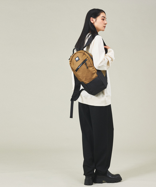 Flowfold(フローフォールド)の「【Flowfold/フローフォールド】BACKPACK /バックパック/10L/(バックパック/リュック・メンズ・ホワイト/ダークベージュ/パープル/ブラック・フリー)」の19枚目の写真