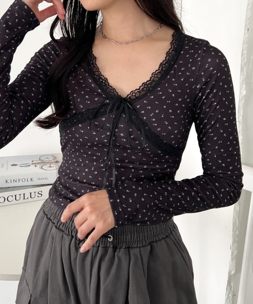 CLEA(クレア)の「カップ付きレースリボンVネックアソートトップス(Tシャツ/カットソー・レディース・ホワイト/ブラック系その他/グレー/ブラック/ホワイト系その他・FREE)」の5枚目の写真