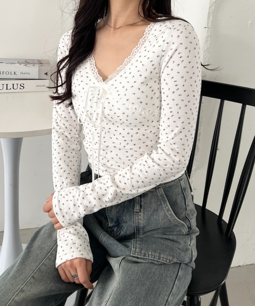 CLEA(クレア)の「カップ付きレースリボンVネックアソートトップス(Tシャツ/カットソー・レディース・ホワイト/ブラック系その他/グレー/ブラック/ホワイト系その他・FREE)」の6枚目の写真