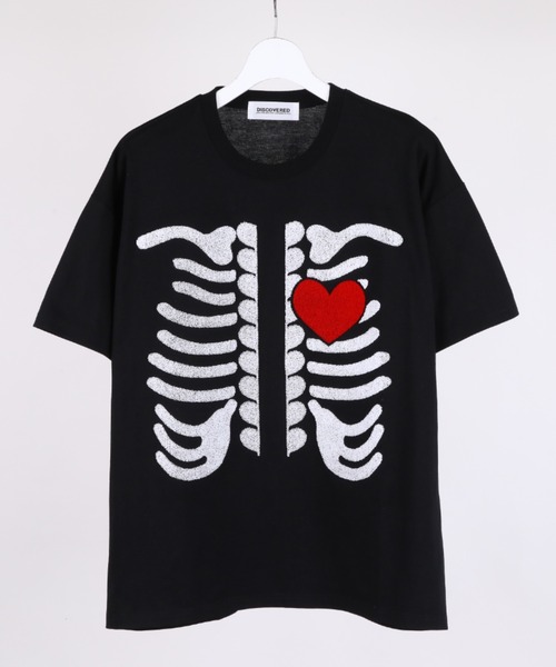 DISCOVERED(ディスカバード)の「DISCOVERED BRUSH BONE&HEART TEE(Tシャツ/カットソー・メンズ・ホワイト/ブラック・1/3)」の1枚目の写真