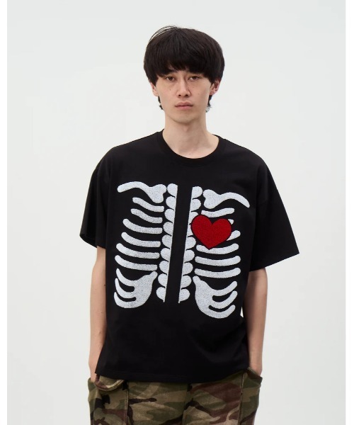 DISCOVERED(ディスカバード)の「DISCOVERED BRUSH BONE&HEART TEE(Tシャツ/カットソー・メンズ・ホワイト/ブラック・1/3)」の9枚目の写真
