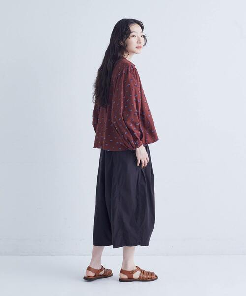 conges payes ADIEU TRISTESSE(コンジェ ペイエ アデュートリステス)の「フラワージャカードブラウス(シャツ/ブラウス・レディース・ブラウン系その他/グレー系その他・38)」の5枚目の写真