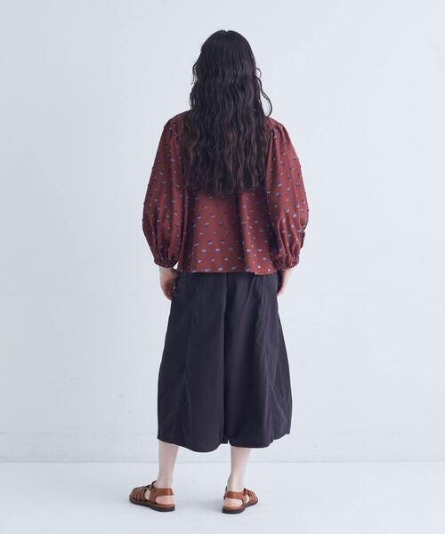 conges payes ADIEU TRISTESSE(コンジェ ペイエ アデュートリステス)の「フラワージャカードブラウス(シャツ/ブラウス・レディース・ブラウン系その他/グレー系その他・38)」の6枚目の写真