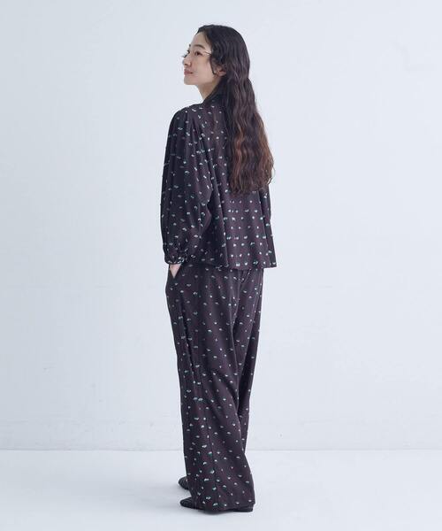 conges payes ADIEU TRISTESSE(コンジェ ペイエ アデュートリステス)の「フラワージャカードブラウス(シャツ/ブラウス・レディース・ブラウン系その他/グレー系その他・38)」の13枚目の写真