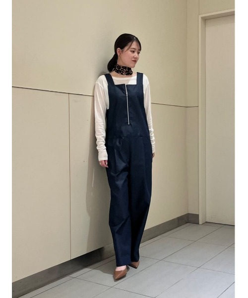 allureville（アルアバイル）の「リジッドデニムライクオールインワン（サロペット/オーバーオール・レディース・ネイビー・1/2）」の8枚目の写真