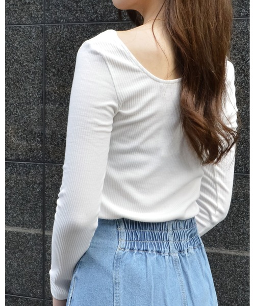 spiritoso(スピリトーゾ)の「【spiritoso】長袖テレコ アシメネック トップス(Tシャツ/カットソー・レディース・ダークブラウン/グリーン/レンガ/ベージュ/パープル/ブラック/サックスブルー/オフホワイト・MEDIUM)」の12枚目の写真