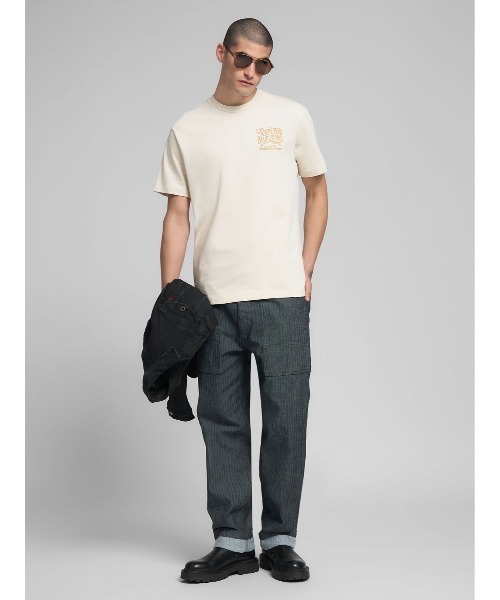 REPLAY（リプレイ）の「リラックスフィット 刺繍入りジャージークルーネックTシャツ（Tシャツ/カットソー・メンズ・ダークブルー/アイボリー・X-LARGE/LARGE/MEDIUM/SMALL）」の3枚目の写真