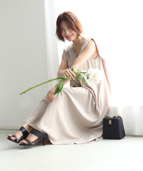 Ehre style(エーレスタイル)の「二次会もOK!そのまま高見え大人夏ワンピ(ワンピース・レディース・ブラック/ベージュ・FREE)」の11枚目の写真