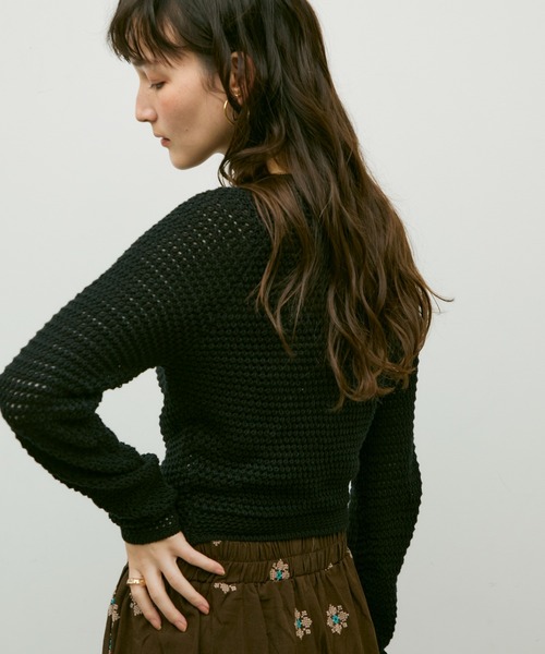 Lutim by u(ルチバイユー)の「Basket knit cardigan with raglan sleeves / バスケット編みラグランカーディガン(カーディガン/ボレロ・レディース・ブラック/ナチュラル/レッド・FREE)」の9枚目の写真