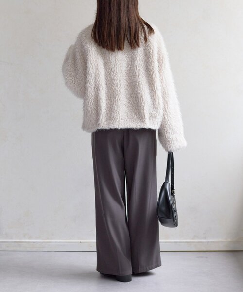 Thevon(ゼボン)の「MIXファースタンドブルゾン(ブルゾン・レディース・チャコールグレー/オフホワイト/グレイッシュベージュ・FREE)」の10枚目の写真