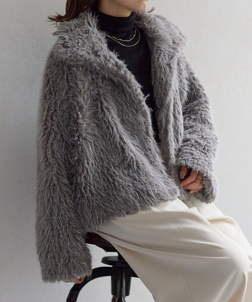 Thevon(ゼボン)の「MIXファースタンドブルゾン(ブルゾン・レディース・チャコールグレー/オフホワイト/グレイッシュベージュ・FREE)」の13枚目の写真