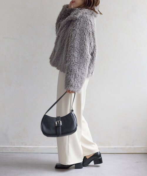 Thevon(ゼボン)の「MIXファースタンドブルゾン(ブルゾン・レディース・チャコールグレー/オフホワイト/グレイッシュベージュ・FREE)」の18枚目の写真