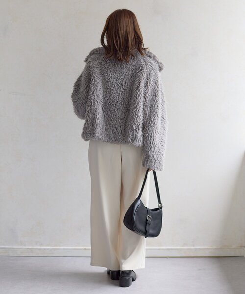 Thevon(ゼボン)の「MIXファースタンドブルゾン(ブルゾン・レディース・チャコールグレー/オフホワイト/グレイッシュベージュ・FREE)」の19枚目の写真