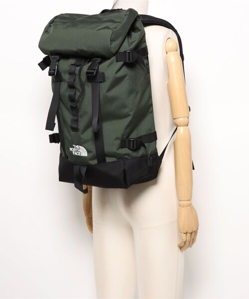 THE NORTH FACE（ザノースフェイス）の「【THE NORTH FACE/ザ ノースフェイス】KLETTERSAC（バックパック/リュック・メンズ・ブラック/ダークグリーン/カーキ/イエローゴールド/パープル・FREE）」の6枚目の写真