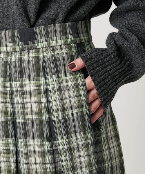 BEAUTY&YOUTH UNITED ARROWS（ビューティーアンドユースユナイテッドアローズ）の「チェック プリーツロングスカート（スカート・レディース・ダークグレー/ライトグレー・XS/S/M）」の14枚目の写真