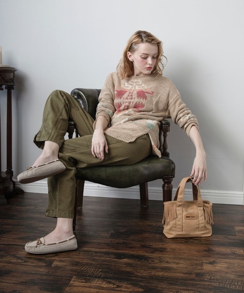 Minnetonka(ミネトンカ)の「【MINNETONKA/ミネトンカ 】 CALLY / キャリー ファーモカシン(モカシン/デッキシューズ・レディース・ブラック/ダークブラウン/ベージュ/ネイビー/グレー/ストーン・6/8/9/5/7)」の17枚目の写真