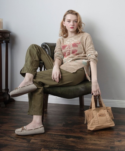 Minnetonka(ミネトンカ)の「【MINNETONKA/ミネトンカ 】 CALLY / キャリー ファーモカシン(モカシン/デッキシューズ・レディース・ブラック/ダークブラウン/ベージュ/ネイビー/グレー/ストーン・6/8/9/5/7)」の18枚目の写真